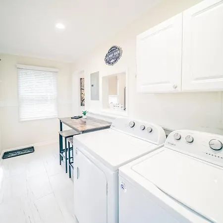Center St Retreat - 1 Block From Downtown! Villa Apex Exterior photo