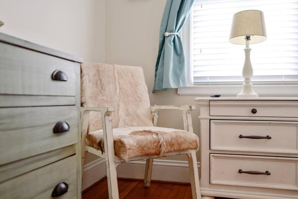 Holiday home Center St Retreat - 1 Block From Downtown! *