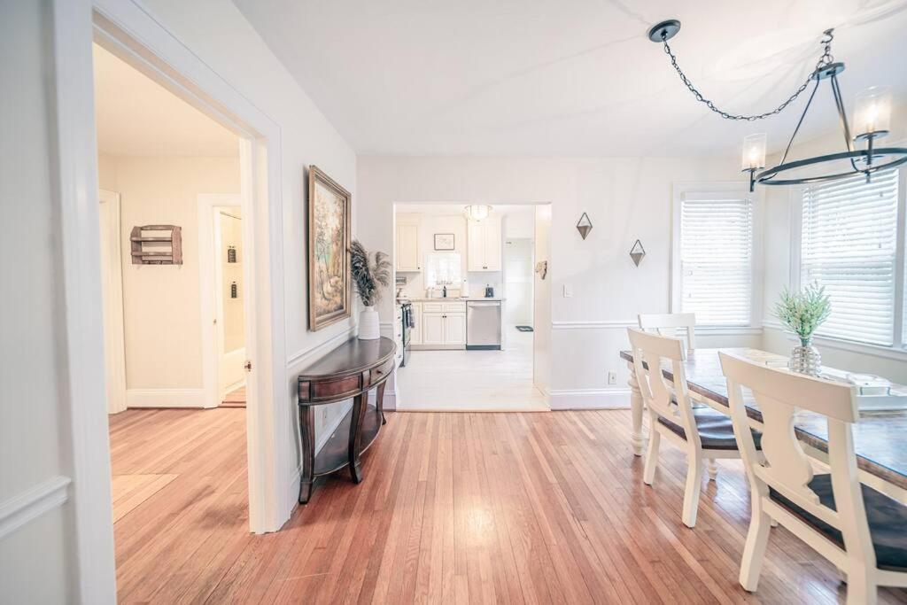 Holiday home Center St Retreat - 1 Block From Downtown!
