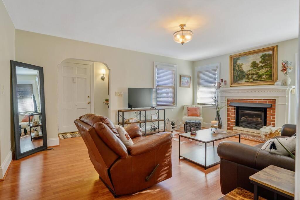 Holiday home Center St Retreat - 1 Block From Downtown! *